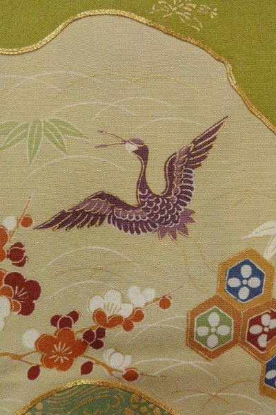 画像8: O0624I 女性用留袖  シルク（正絹） 黒, 梅 【中古】【USED】【リサイクル】 ★★★☆☆【O0624I】 (8)