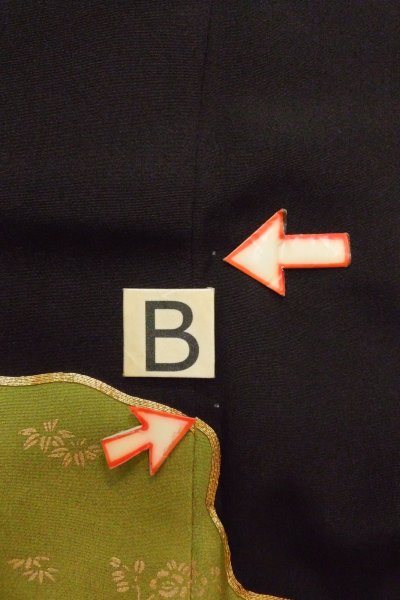 画像19: O0624I 女性用留袖  シルク（正絹） 黒, 梅 【中古】【USED】【リサイクル】 ★★★☆☆【O0624I】 (19)