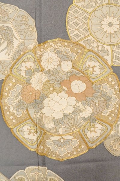 画像8: O0624J 女性用留袖  シルク（正絹） 青み灰色, 唐花 【中古】【USED】【リサイクル】 ★★★☆☆【O0624J】 (8)
