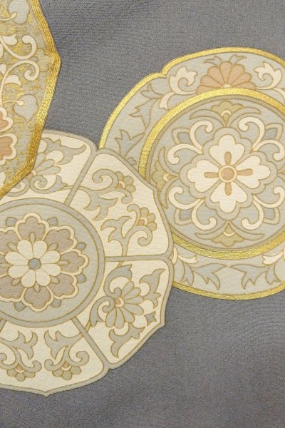 画像11: O0624J 女性用留袖  シルク（正絹） 青み灰色, 唐花 【中古】【USED】【リサイクル】 ★★★☆☆【O0624J】 (11)