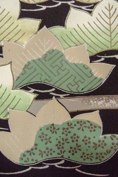 画像9: O0624K 女性用留袖  化繊 黒, 葉 【中古】【USED】【リサイクル】 ★☆☆☆☆【O0624K】 (9)