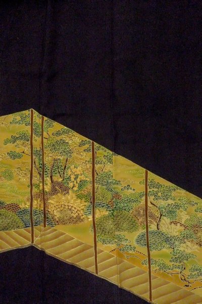 画像5: O0624L 女性用留袖  シルク（正絹） 黒, 花 【中古】【USED】【リサイクル】 ★★★☆☆【O0624L】 (5)