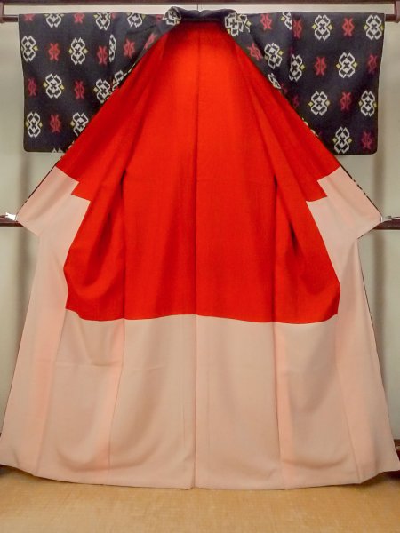 画像2: O0624N 女性用織  シルク（正絹） 黒, 幾何学模様 【中古】【USED】【リサイクル】 ★★★☆☆【O0624N】 (2)