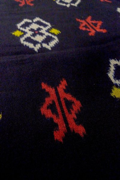 画像10: O0624N 女性用織  シルク（正絹） 黒, 幾何学模様 【中古】【USED】【リサイクル】 ★★★☆☆【O0624N】 (10)