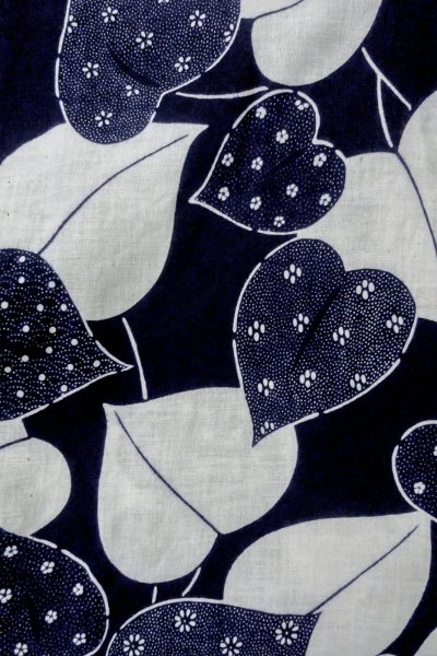 画像3: O0624O 女性用浴衣（日本製）  綿麻 藍, 花 【中古】【USED】【リサイクル】 ★★☆☆☆【O0624O】 (3)