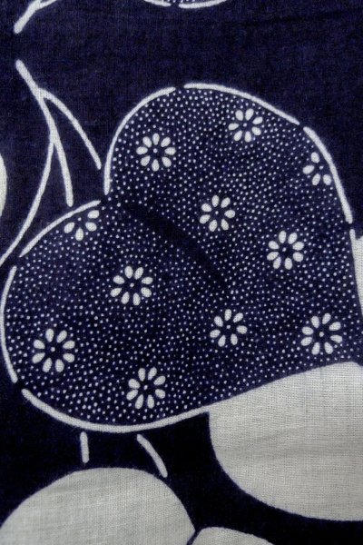 画像5: O0624O 女性用浴衣（日本製）  綿麻 藍, 花 【中古】【USED】【リサイクル】 ★★☆☆☆【O0624O】 (5)