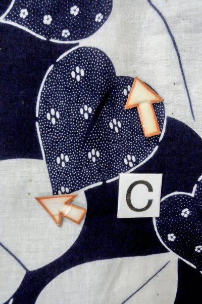 画像16: O0624O 女性用浴衣（日本製）  綿麻 藍, 花 【中古】【USED】【リサイクル】 ★★☆☆☆【O0624O】 (16)