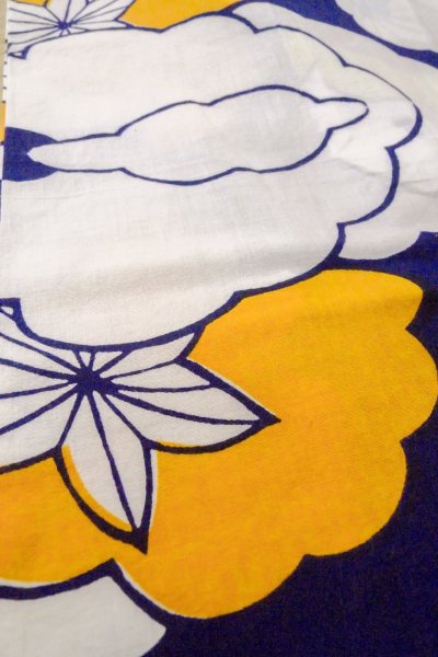 画像8: O0624S 女性用浴衣（日本製）  綿 藍, もみじ 【中古】【USED】【リサイクル】 ★★☆☆☆【O0624S】 (8)