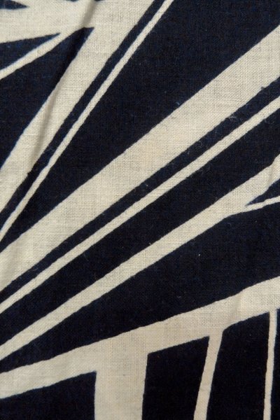 画像7: O0624W 女性用浴衣（日本製）  綿 深い藍, 幾何学模様 【中古】【USED】【リサイクル】 ★★☆☆☆【O0624W】 (7)