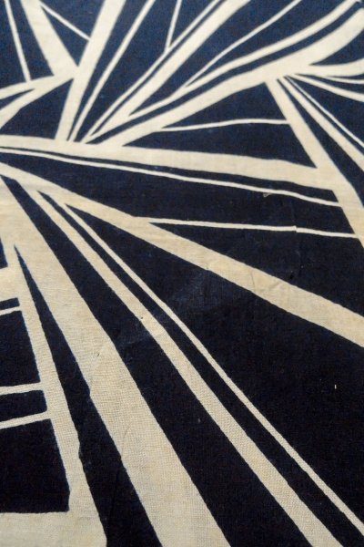 画像10: O0624W 女性用浴衣（日本製）  綿 深い藍, 幾何学模様 【中古】【USED】【リサイクル】 ★★☆☆☆【O0624W】 (10)