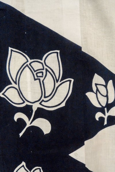 画像5: O0624X 女性用浴衣（日本製）  綿麻 白, 花 【中古】【USED】【リサイクル】 ★★☆☆☆【O0624X】 (5)