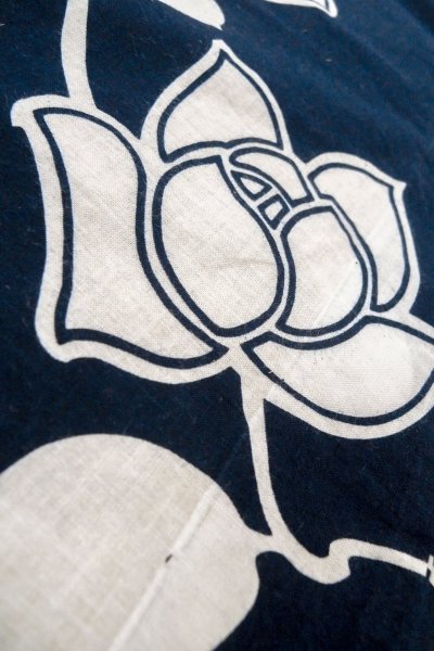 画像11: O0624X 女性用浴衣（日本製）  綿麻 白, 花 【中古】【USED】【リサイクル】 ★★☆☆☆【O0624X】 (11)