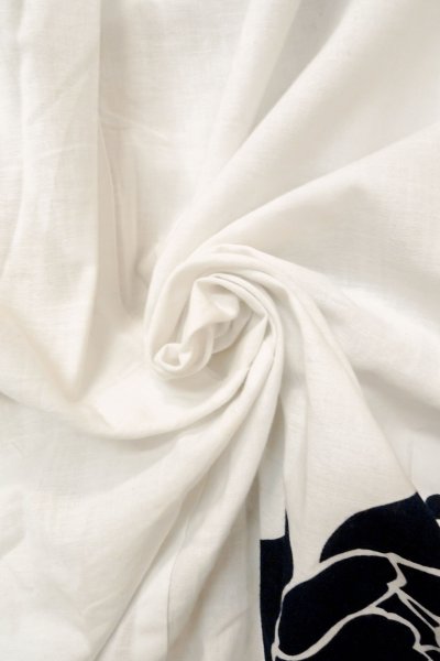 画像18: O0624X 女性用浴衣（日本製）  綿麻 白, 花 【中古】【USED】【リサイクル】 ★★☆☆☆【O0624X】 (18)