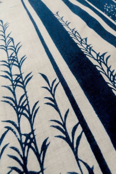 画像9: O0625D 女性用浴衣（日本製）  綿麻 藍, 草 【中古】【USED】【リサイクル】 ★★☆☆☆【O0625D】 (9)