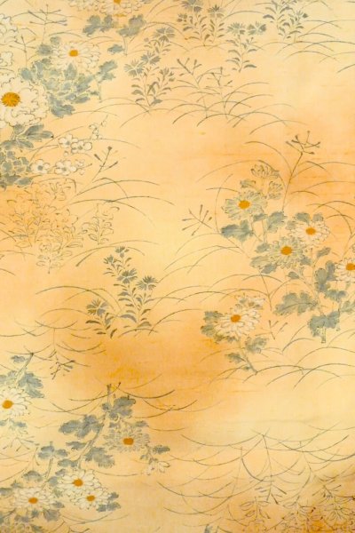 画像4: O0711A 女性用紬  シルク（正絹） 淡い橙色, ぼたん 【中古】【USED】【リサイクル】 ★★★☆☆【O0711A】 (4)