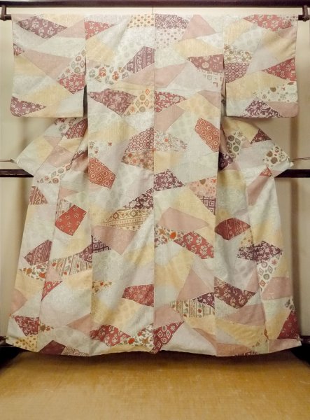 画像1: O0711E 女性用小紋  シルク（正絹） マルチカラー, 花 【中古】【USED】【リサイクル】 ★★★★☆【O0711E】 (1)