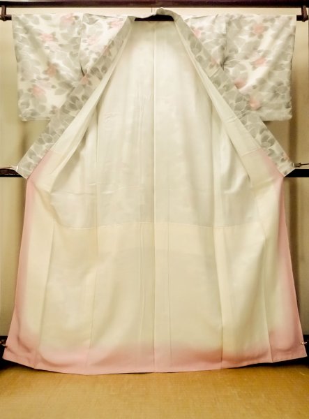 画像2: O0711F 女性用紬 十日町紬 シルク（正絹） 白, 椿 【中古】【USED】【リサイクル】 ★★★☆☆【O0711F】 (2)