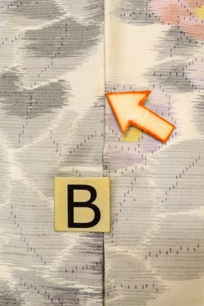 画像15: O0711F 女性用紬 十日町紬 シルク（正絹） 白, 椿 【中古】【USED】【リサイクル】 ★★★☆☆【O0711F】 (15)