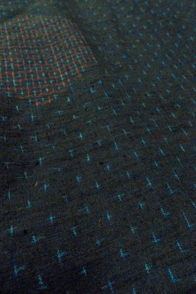 画像8: O0711H 女性用紬 石下結城紬 シルク（正絹） 黒, 亀甲 【中古】【USED】【リサイクル】 ★★★★☆【O0711H】 (8)