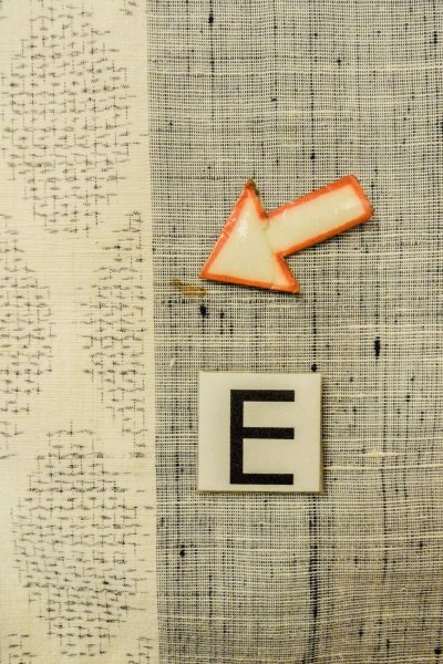 画像18: O0711J 女性用紬  シルク（正絹） 薄い灰色, 菱 【中古】【USED】【リサイクル】 ★★☆☆☆【O0711J】 (18)