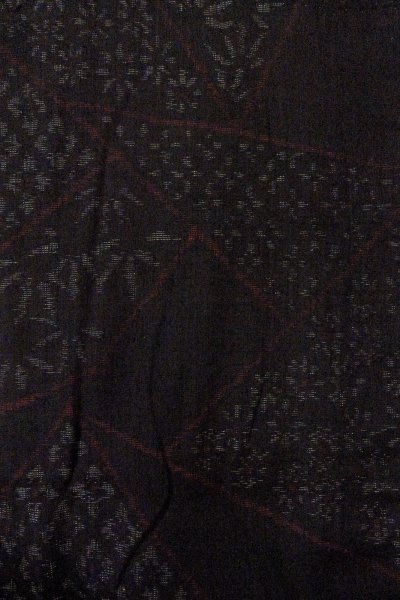 画像4: O0711K 女性用紬  シルク（正絹） 黒, 花 【中古】【USED】【リサイクル】 ★★★★☆【O0711K】 (4)
