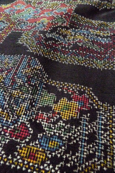 画像8: O0711M 女性用紬  シルク（正絹） 黒, 花 【中古】【USED】【リサイクル】 ★★★☆☆【O0711M】 (8)