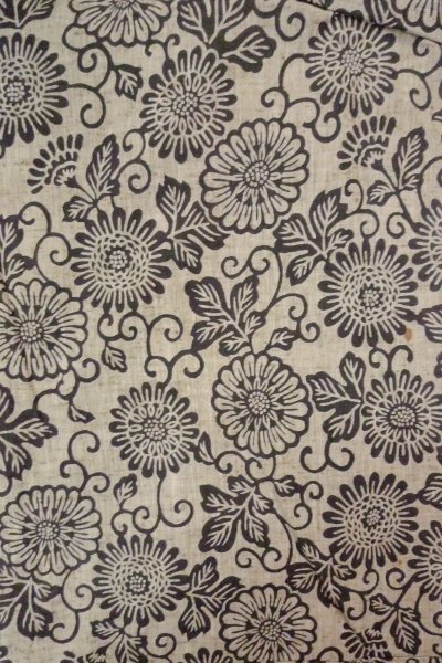 画像3: O0711N 女性用紬  シルク（正絹） 灰色, 唐花 【中古】【USED】【リサイクル】 ★★★☆☆【O0711N】 (3)