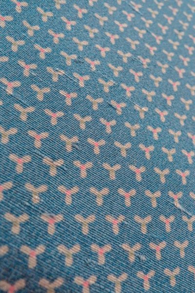 画像8: O0711O 女性用小紋  シルク（正絹） 灰色がかった水色, 幾何学模様 【中古】【USED】【リサイクル】 ★★★☆☆【O0711O】 (8)