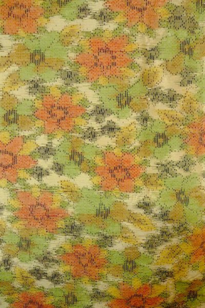 画像4: O0711Y 女性用紬 十日町紬 シルク（正絹） 淡いオフ　ホワイト, 花 【中古】【USED】【リサイクル】 ★★★★☆【O0711Y】 (4)