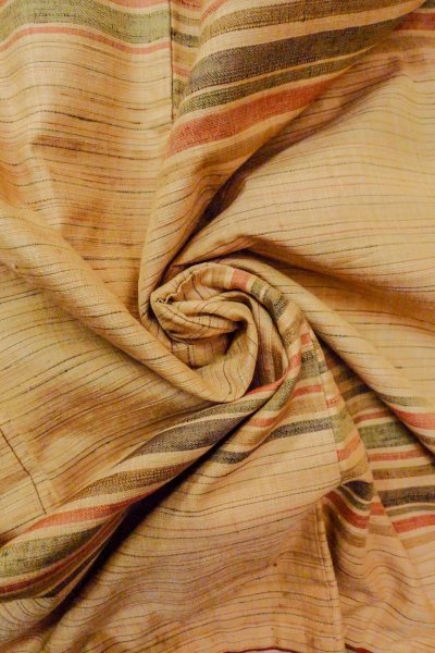 画像8: O0712A 女性用紬  シルク（正絹） ベージュ, 線 【中古】【USED】【リサイクル】 ★☆☆☆☆【O0712A】 (8)