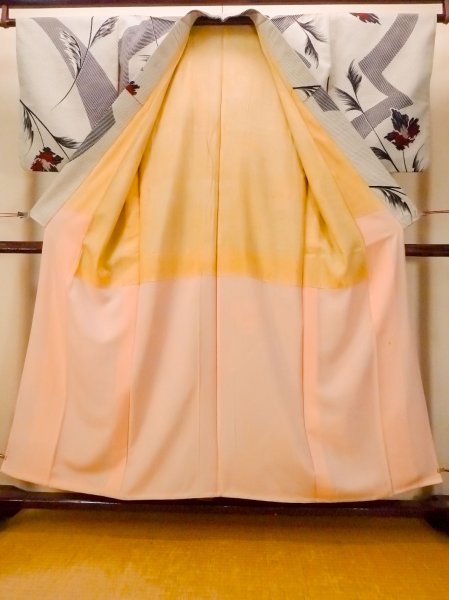 画像2: O0718H 女性用織  シルク（正絹） 灰色, 花 【中古】【USED】【リサイクル】 ★☆☆☆☆【O0718H】 (2)