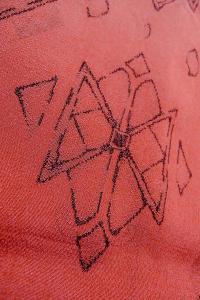 画像8: O0718K 女性用織  シルク（正絹） 赤色, 菱 【中古】【USED】【リサイクル】 ★★★★☆【O0718K】 (8)