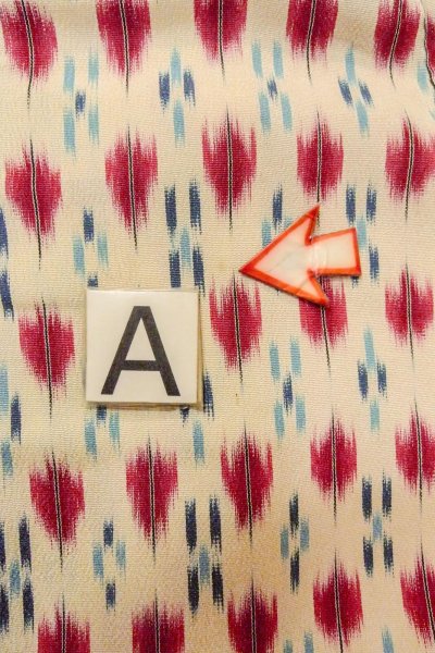 画像14: O0718L 女性用織  シルク（正絹） 白, 幾何学模様 【中古】【USED】【リサイクル】 ★★★☆☆【O0718L】 (14)