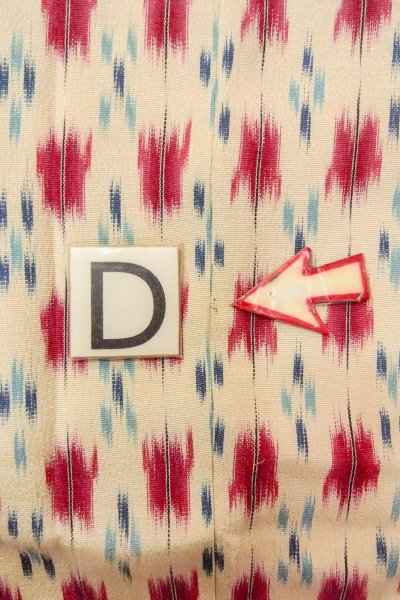 画像17: O0718L 女性用織  シルク（正絹） 白, 幾何学模様 【中古】【USED】【リサイクル】 ★★★☆☆【O0718L】 (17)