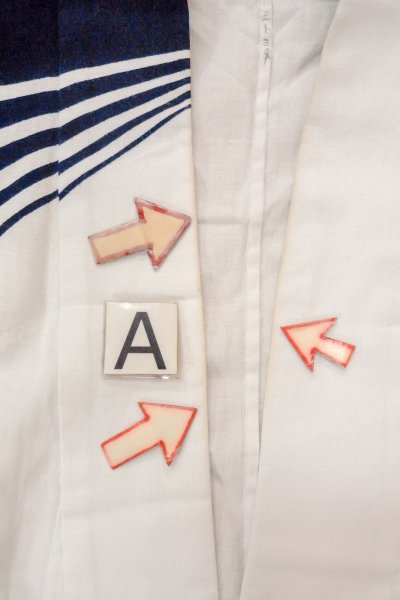 画像14: O0718U 女性用浴衣(日本製)  綿 白, 線 【中古】【USED】【リサイクル】 ★★☆☆☆【O0718U】 (14)