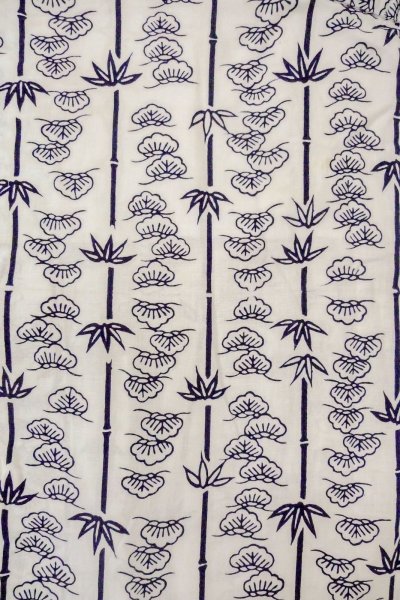 画像3: O0718W 女性用浴衣(日本製)  綿 白, 椿 【中古】【USED】【リサイクル】 ★★☆☆☆【O0718W】 (3)