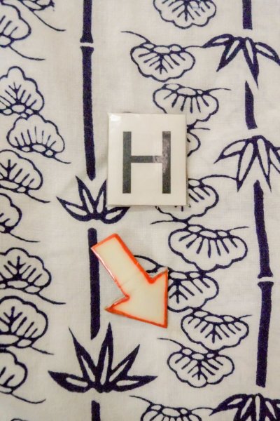 画像21: O0718W 女性用浴衣(日本製)  綿 白, 椿 【中古】【USED】【リサイクル】 ★★☆☆☆【O0718W】 (21)