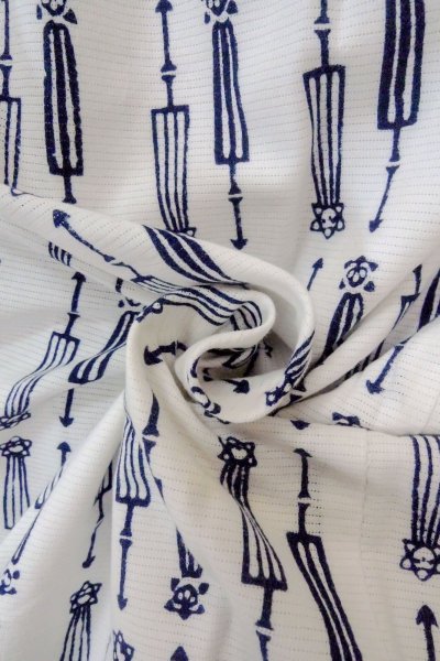 画像12: O0718X 女性用浴衣(日本製)  綿 白, 抽象的模様 【中古】【USED】【リサイクル】 ★★☆☆☆【O0718X】 (12)