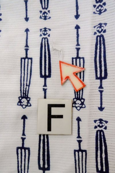 画像19: O0718X 女性用浴衣(日本製)  綿 白, 抽象的模様 【中古】【USED】【リサイクル】 ★★☆☆☆【O0718X】 (19)