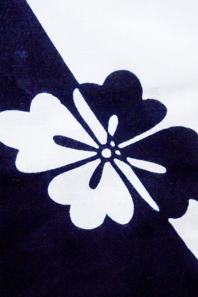 画像7: O0718Y 女性用浴衣(日本製)  綿 白, 花 【中古】【USED】【リサイクル】 ★★☆☆☆【O0718Y】 (7)