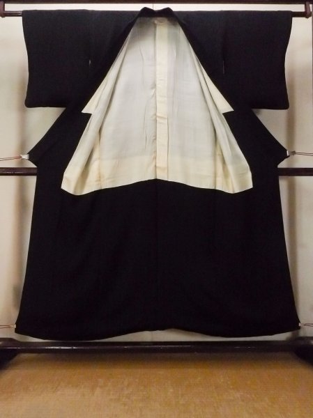 画像2: O0805A 女性用喪服  シルク（正絹） 黒,  【中古】【USED】【リサイクル】 ★★☆☆☆【O0805A】 (2)