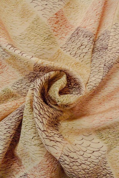 画像12: O0805C 女性用小紋  シルク（正絹） ベージュ, 芝草 【中古】【USED】【リサイクル】 ★★★★☆【O0805C】 (12)