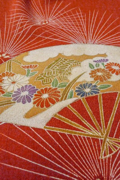 画像11: O0805D 女性用付下げ  シルク（正絹） 深い朱赤, 菊 【中古】【USED】【リサイクル】 ★★★★☆【O0805D】 (11)