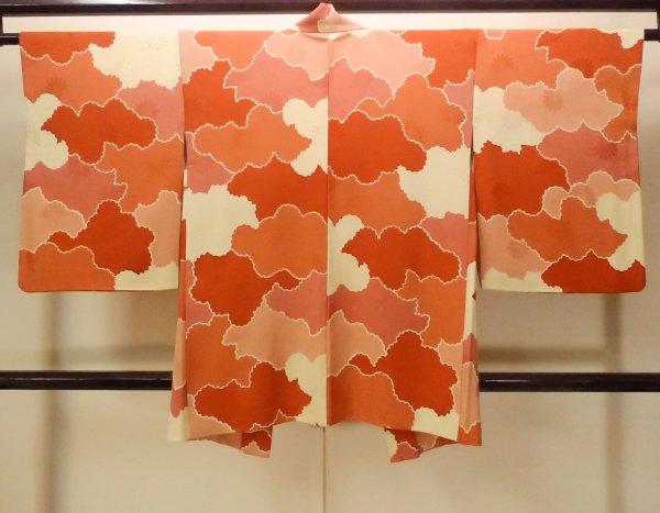 画像2: O0805E 女性用羽織  シルク（正絹） アイボリー, 雲 【中古】【USED】【リサイクル】 ★★★☆☆【O0805E】 (2)