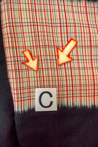 画像16: O0805T 女性用羽織  シルク（正絹） 黒, チェック柄 【中古】【USED】【リサイクル】 ★★☆☆☆【O0805T】 (16)