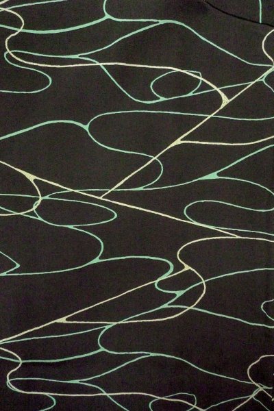 画像3: O0806C 女性用羽織  シルク（正絹） 黒, 流水 【中古】【USED】【リサイクル】 ★★★☆☆【O0806C】 (3)