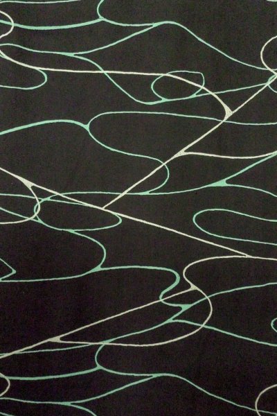 画像4: O0806C 女性用羽織  シルク（正絹） 黒, 流水 【中古】【USED】【リサイクル】 ★★★☆☆【O0806C】 (4)