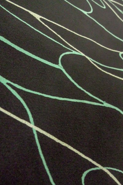 画像9: O0806C 女性用羽織  シルク（正絹） 黒, 流水 【中古】【USED】【リサイクル】 ★★★☆☆【O0806C】 (9)