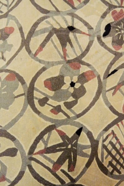 画像7: O0806D 女性用羽織  シルク（正絹） 薄いアイボリー, 花 【中古】【USED】【リサイクル】 ★★☆☆☆【O0806D】 (7)