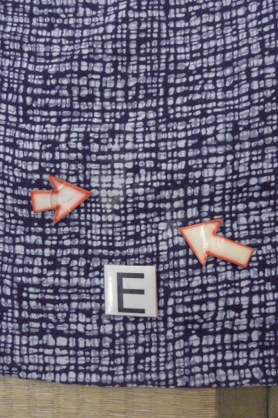 画像18: O0826A 男性用浴衣（日本製）  麻 藍, 抽象的模様 【中古】【USED】【リサイクル】 ★☆☆☆☆【O0826A】 (18)